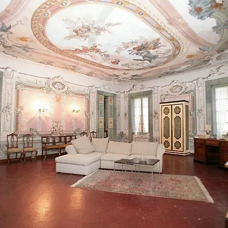 Sleeps 7 Wifi Apartment *